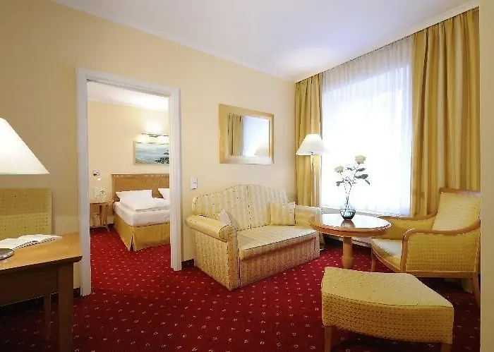 ホテル アン デア オーパ 4*