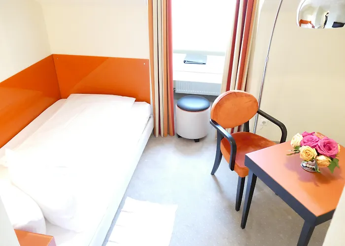 ホテル アン デア オーパ