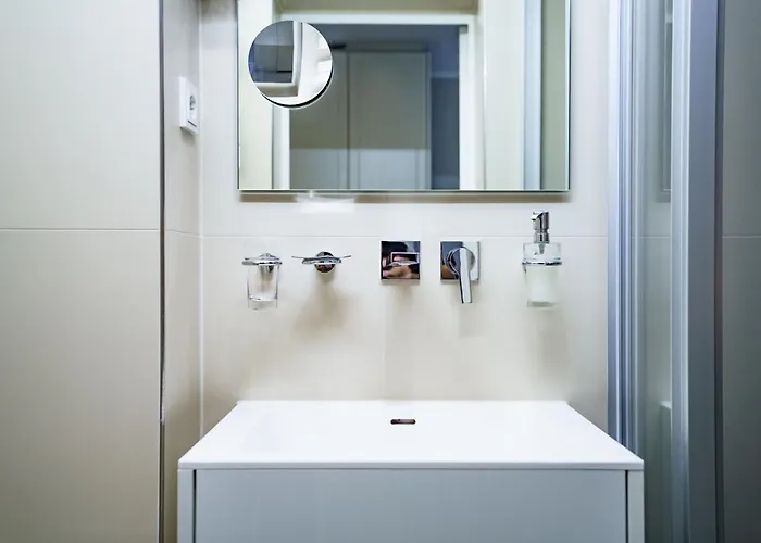 アン デア オーパ