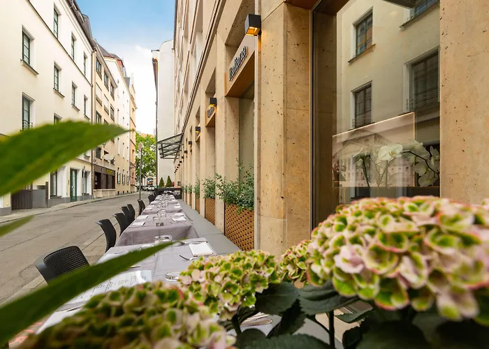 ホテル アン デア オーパ 4*