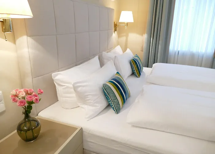 アン デア オーパ ホテル 4*