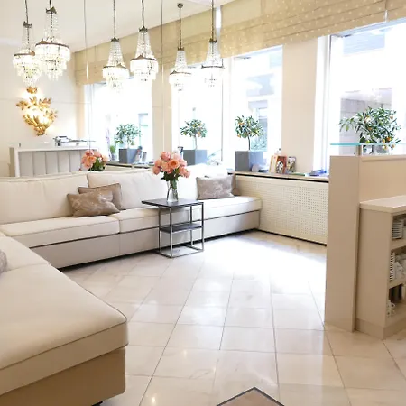 أن دير أوبر فندق 4*