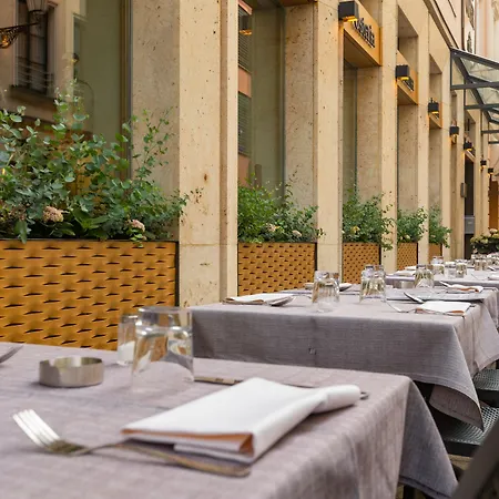 An Der Oper Monaco di Baviera