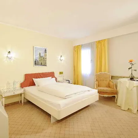 فندق أن دير أوبر ميونيخ