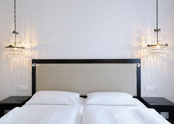 Hotel An Der Oper 4*