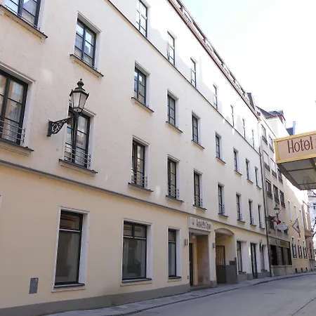 Hotel An Der Oper 4*
